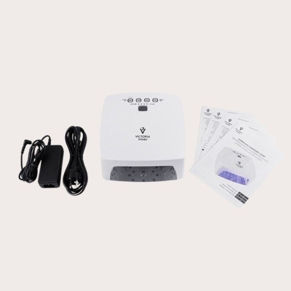 Lámpara MULTILED Victoria Vynn + Pack Essentials Gratis