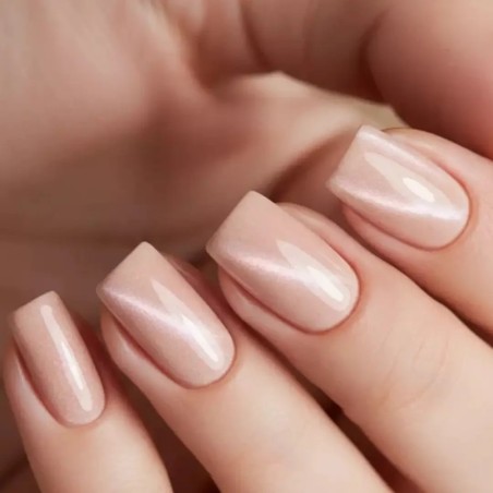 Gel Polish 448 Milky Latte Cat Eye Nude | Victoria Vynn