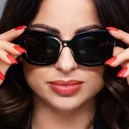 Pack Devil’s Red 466 + Top Oh My Gloss | Victoria Vynn