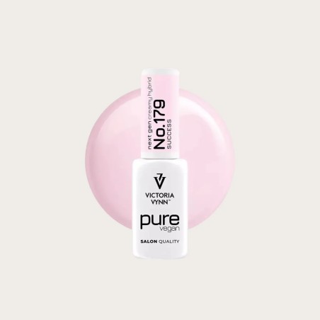 Pure Vegan Creamy Hybrid 179 Success esmalte híbrido vegano con swatch rosa pálido