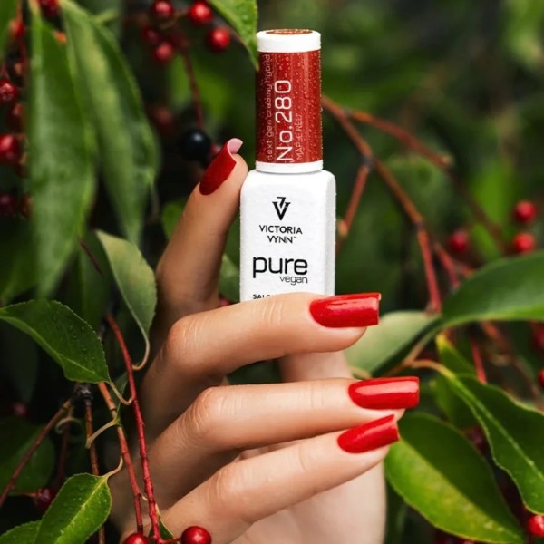  esmalte híbrido vegano en tono rojo intenso con acabado brillante